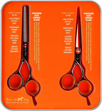 Load image into Gallery viewer, Cricket Centrix Roc-It Dog 5.75” Shear and 30T Thinning Shear Set