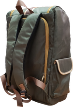 Load image into Gallery viewer, Vincent Barber Backpack Hunter Green VT10305
