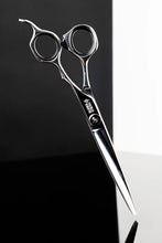 Load image into Gallery viewer, Barber Strong Shear 7"
