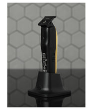 Load image into Gallery viewer, Andis Phenom Cordless Trimmer
